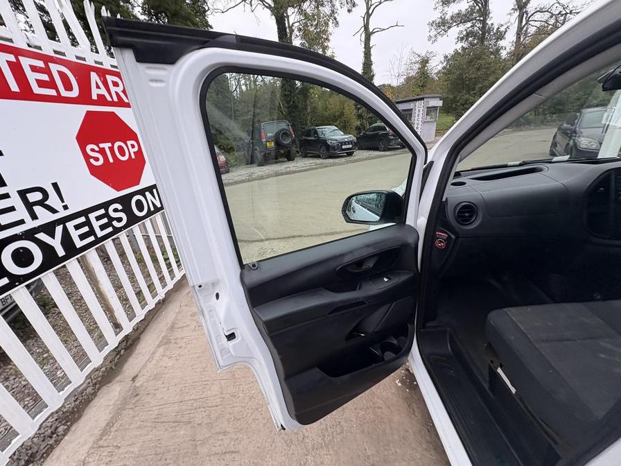 Used Mercedes-Benz Vito 2019 for sale - 77810725: Photo 14