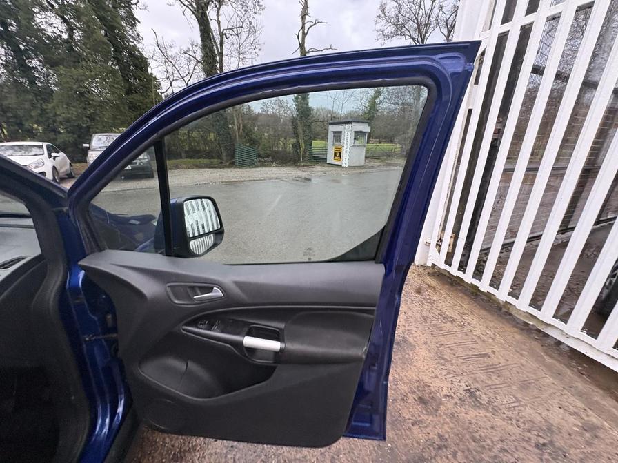 Used Ford Transit Connect 2016 for sale - 77308049: Photo 8