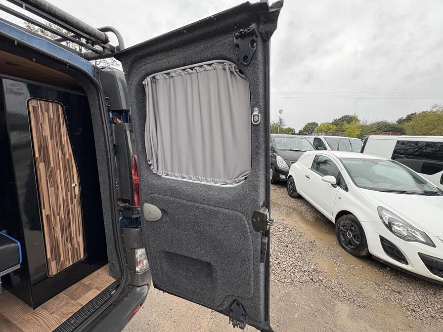 Used Vauxhall Vivaro 2005 for sale - 76459500: Photo 20