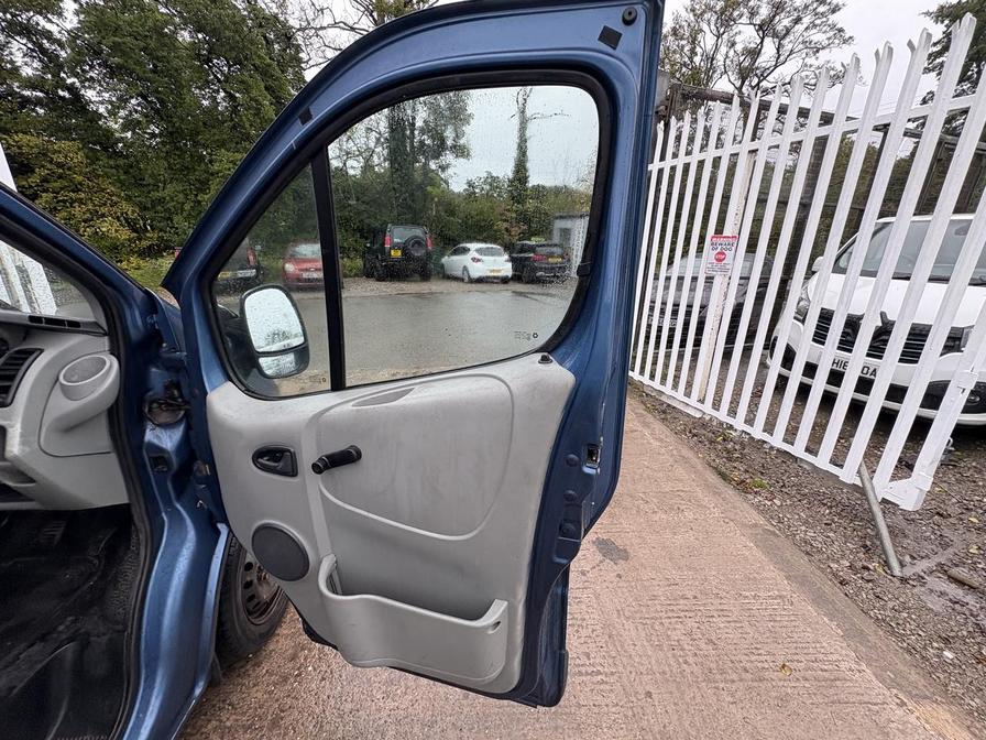 Used Vauxhall Vivaro 2005 for sale - 76459500: Photo 22