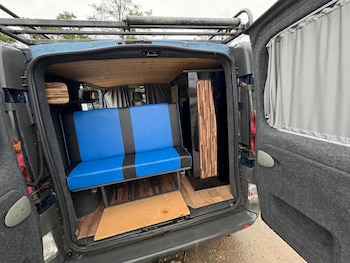 Used Vauxhall Vivaro 2005 for sale - 76459500: Photo