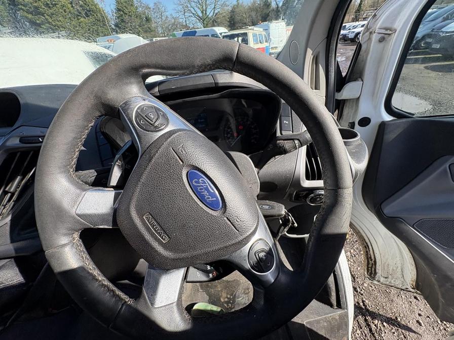 Used Ford Transit Custom 2015 for sale - 78118235: Photo 17