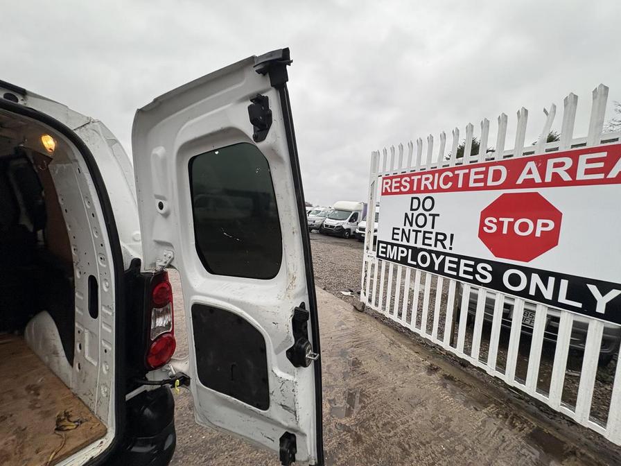 Used Peugeot Partner 2016 for sale - 77058086: Photo 14