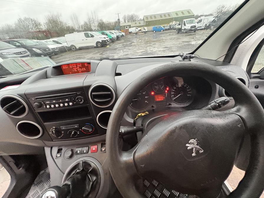 Used Peugeot Partner 2016 for sale - 77058086: Photo 18