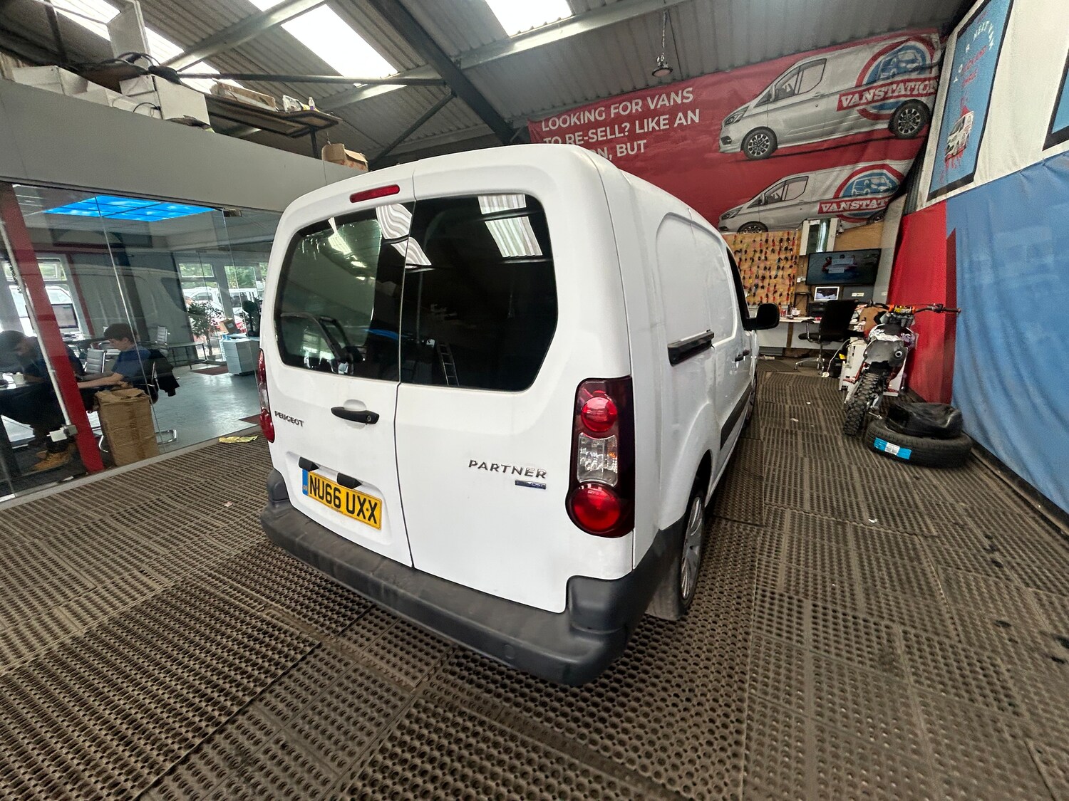 Vehicle 21