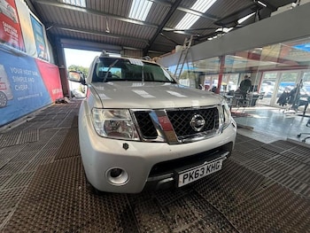 Used Nissan Navara 2013 for sale - 75943673: Photo
