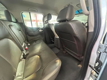 Used Nissan Navara 2013 for sale - 75943673: Photo