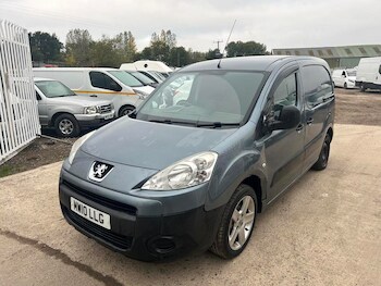 Used Peugeot Partner 2010 for sale - 76552703: Photo
