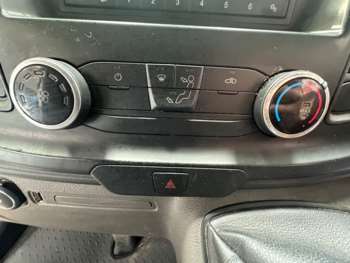 Used Ford Transit Custom 2018 for sale - 74801108: Photo