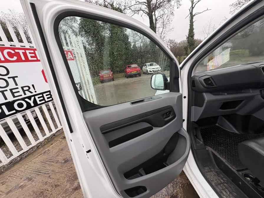 Used Vauxhall Vivaro 2020 for sale - 77043745: Photo 18