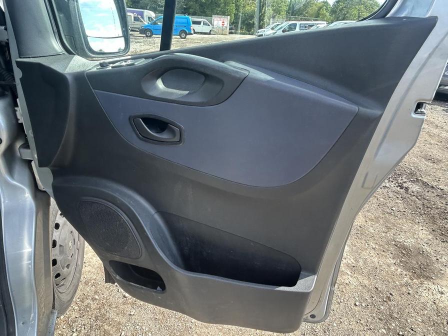 Used Vauxhall Vivaro 2016 for sale - 76310049: Photo 10