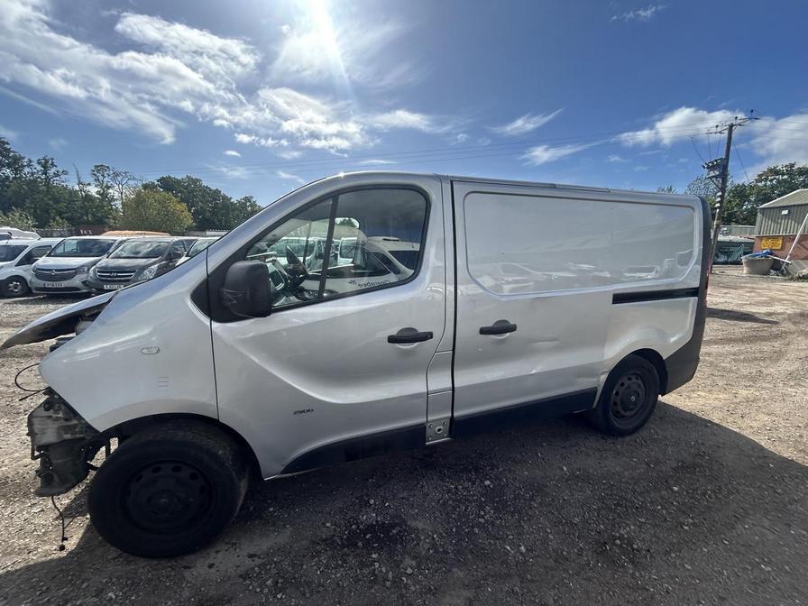 Used Vauxhall Vivaro 2016 for sale - 76310049: Photo 2
