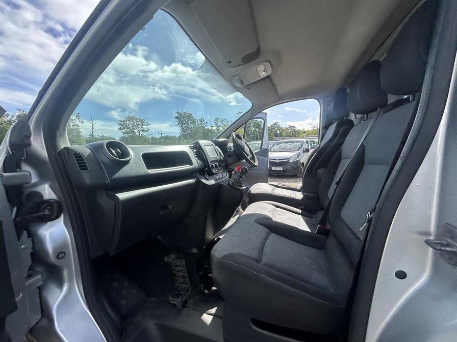 Used Vauxhall Vivaro 2016 for sale - 76310049: Photo 3