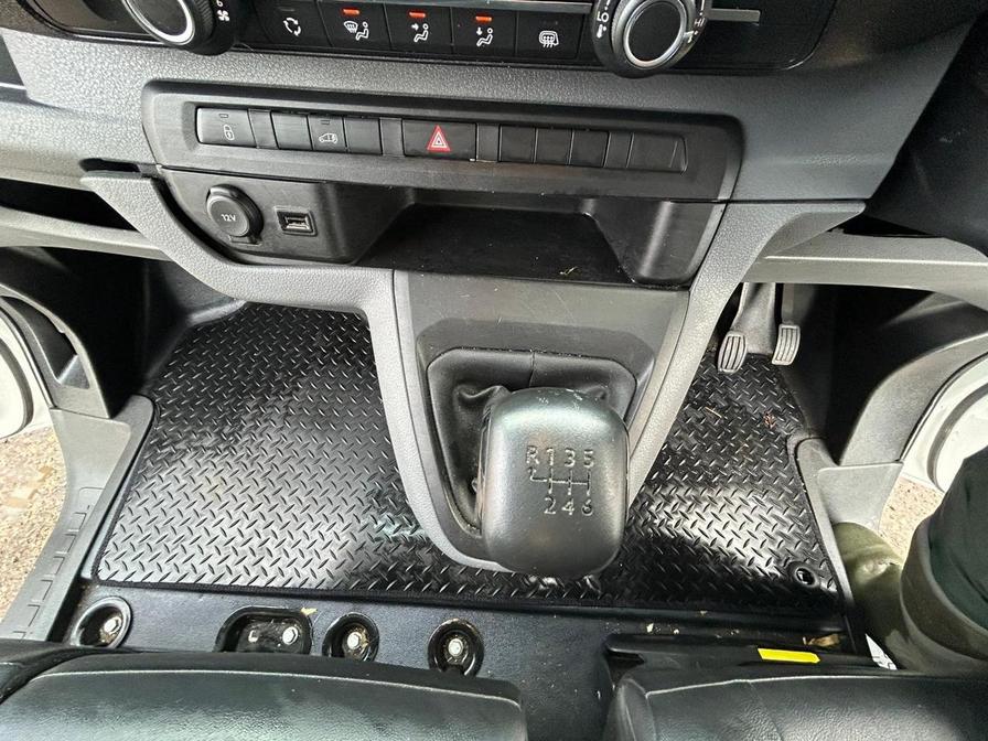 Used Vauxhall Vivaro 2021 for sale - 77293912: Photo 20