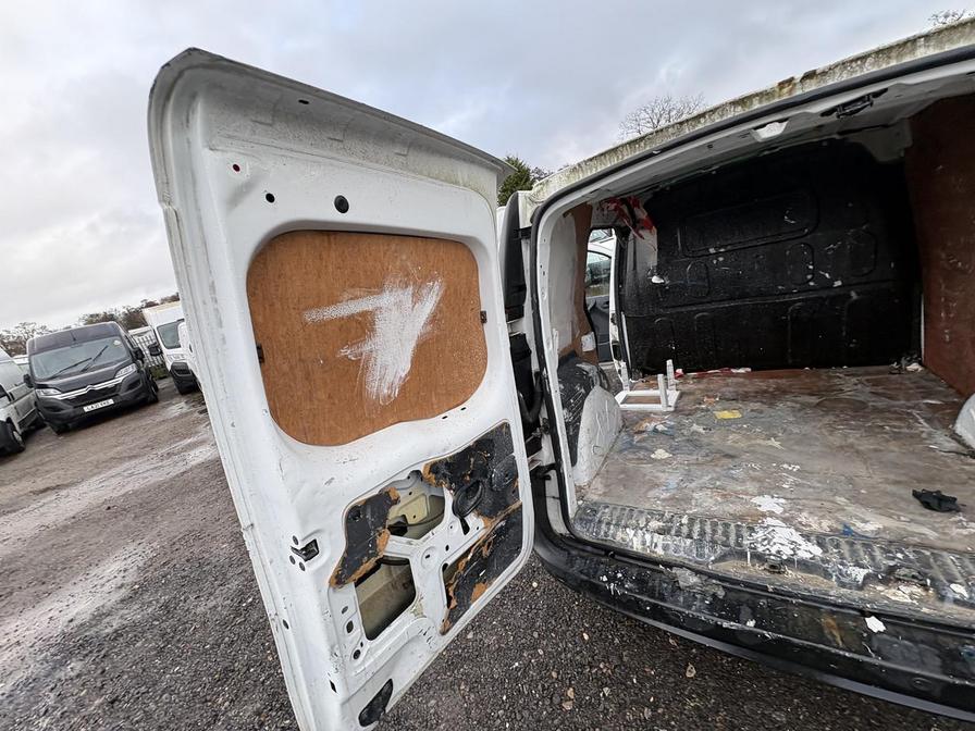 Used Renault Kangoo 2015 for sale - 76856646: Photo 10