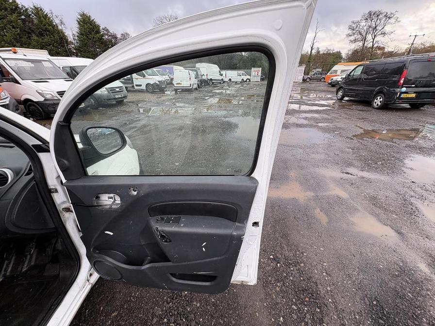 Used Renault Kangoo 2015 for sale - 76856646: Photo 16