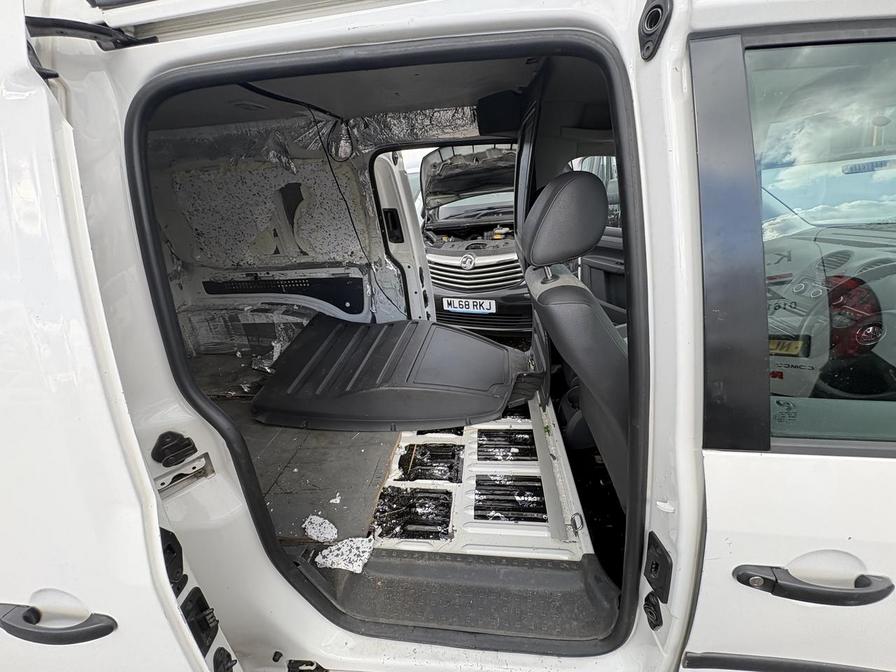 Used Volkswagen Caddy Maxi 2014 for sale - 78118234: Photo 11