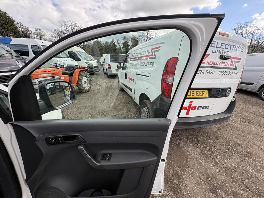 Used Volkswagen Caddy Maxi 2014 for sale - 78118234: Photo 15