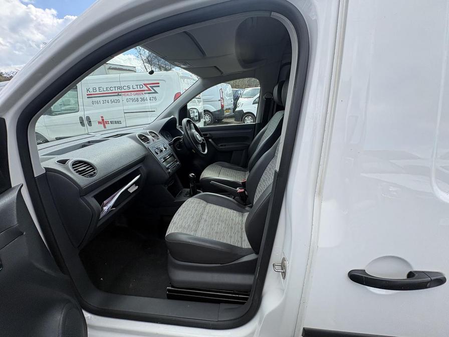Used Volkswagen Caddy Maxi 2014 for sale - 78118234: Photo 9