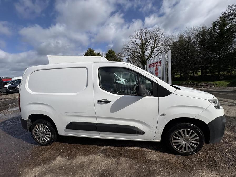 Used Citroen Berlingo 2019 for sale - 77894276: Photo 2
