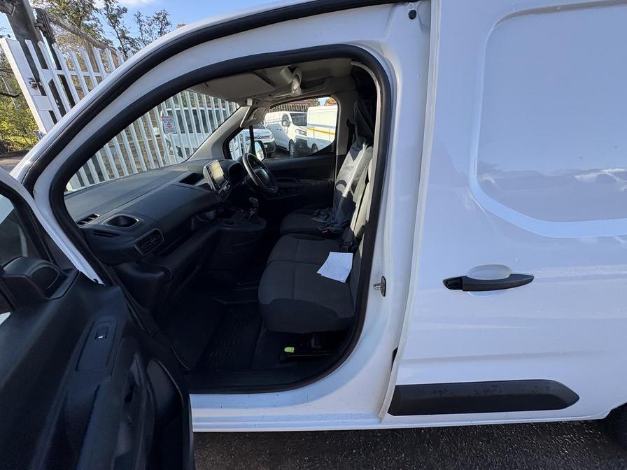 Used Citroen Berlingo 2019 for sale - 76373217: Photo 2