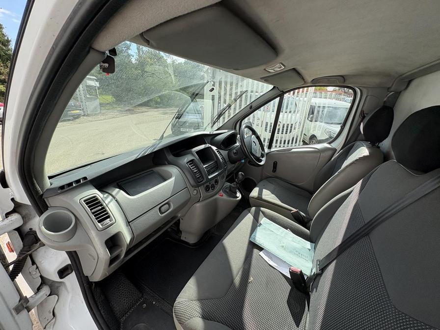 Used Vauxhall Vivaro 2011 for sale - 77134567: Photo 11