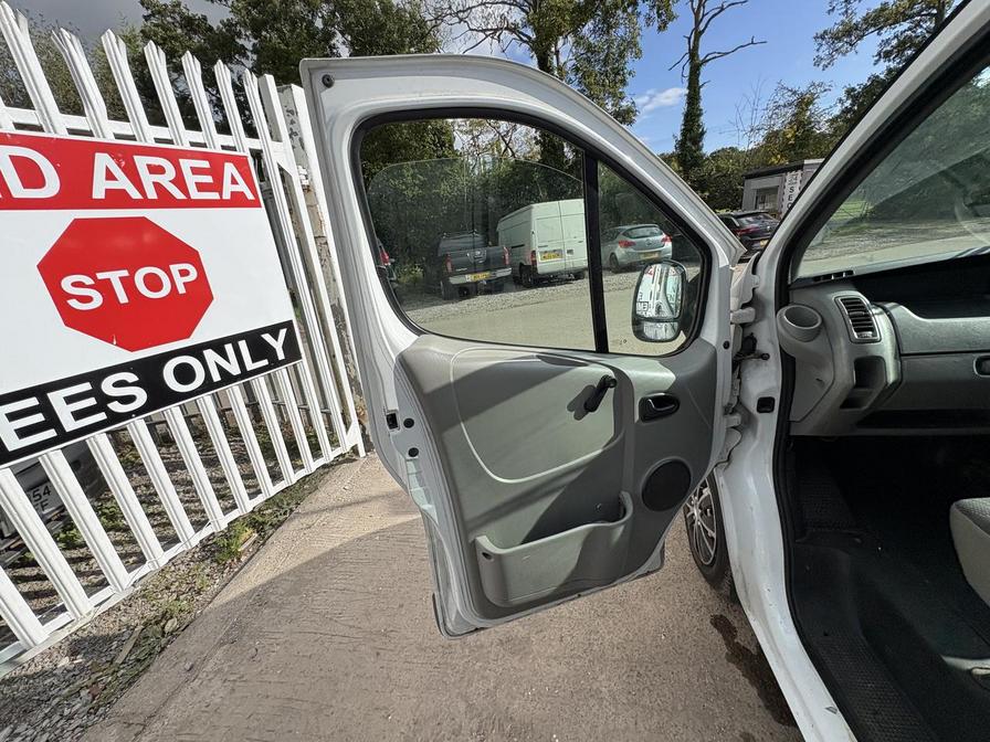 Used Vauxhall Vivaro 2011 for sale - 77134567: Photo 17