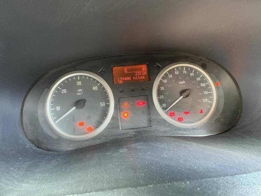 Used Vauxhall Vivaro 2011 for sale - 77134567: Photo 6