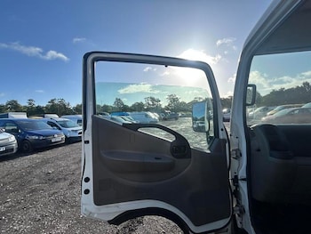 Used Nissan Cabstar 2010 for sale - 75951015: Photo