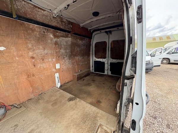 Used Ford Transit 2015 for sale - 76242133: Photo 9