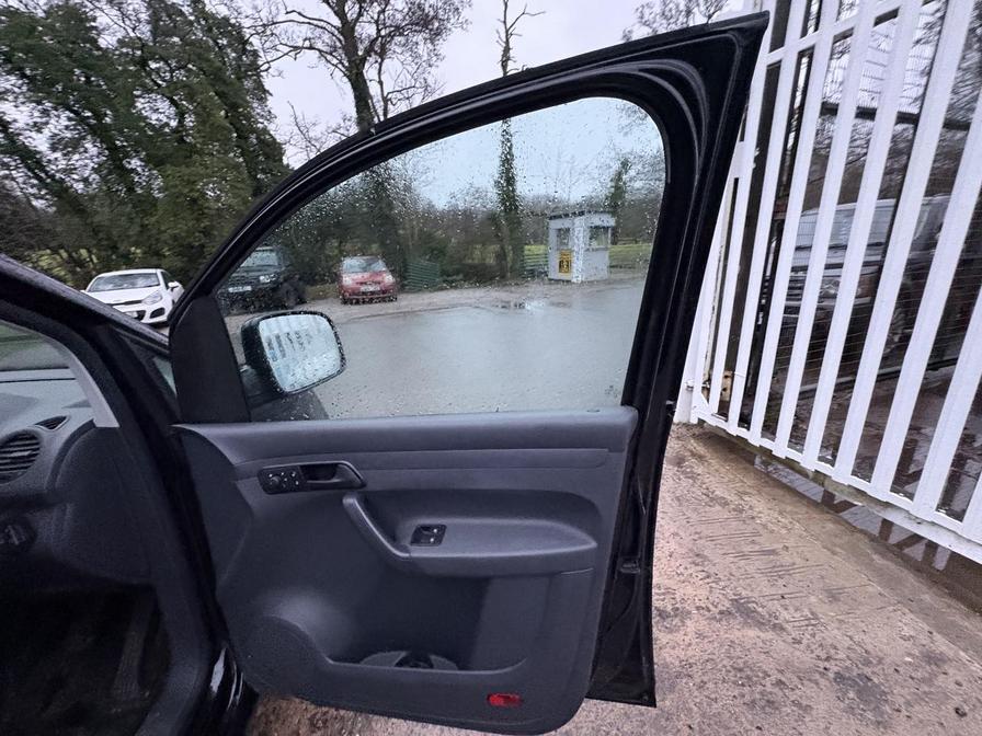 Used Volkswagen Caddy 2015 for sale - 77293900: Photo 23