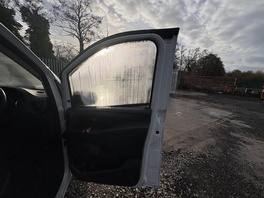 Used Mercedes-Benz Vito 2017 for sale - 76889265: Photo 17