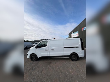 Used Vauxhall Vivaro 2018 for sale - 79555656: Photo