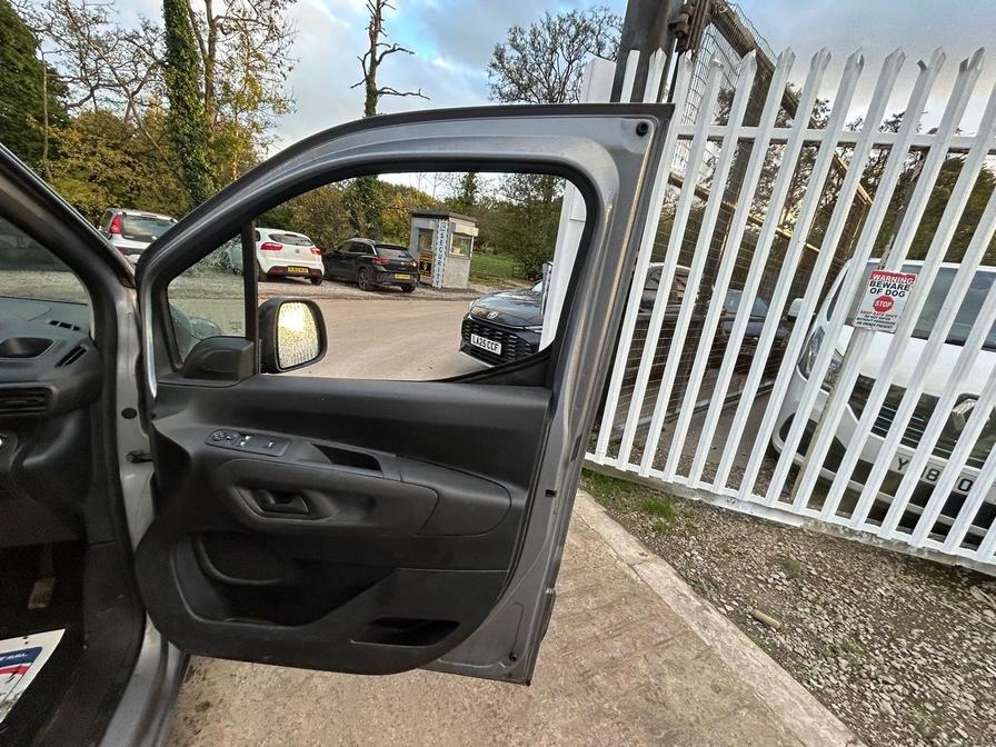 Used Vauxhall Combo 2019 for sale - 76401032: Photo 21