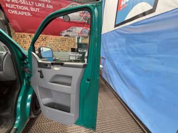 Used Volkswagen Transporter 2005 for sale - 74466668: Photo