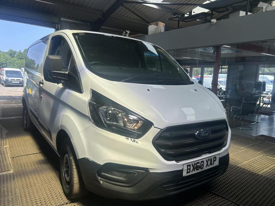 Used Ford Transit Custom 2018 for sale - 76610076: Photo 1