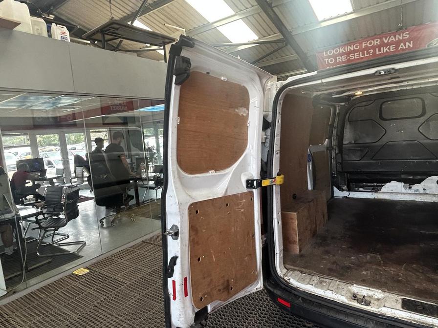 Used Ford Transit Custom 2018 for sale - 76610076: Photo 16