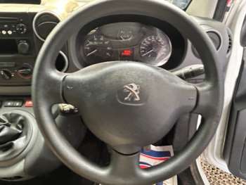 Used Peugeot Partner 2018 for sale - 74877506: Photo