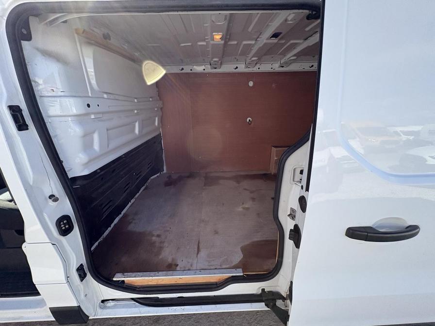 Used Vauxhall Vivaro 2019 for sale - 76624310: Photo 2