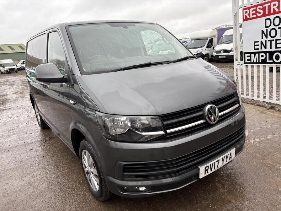 Used Volkswagen Transporter 2017 for sale - 76745806: Photo 1