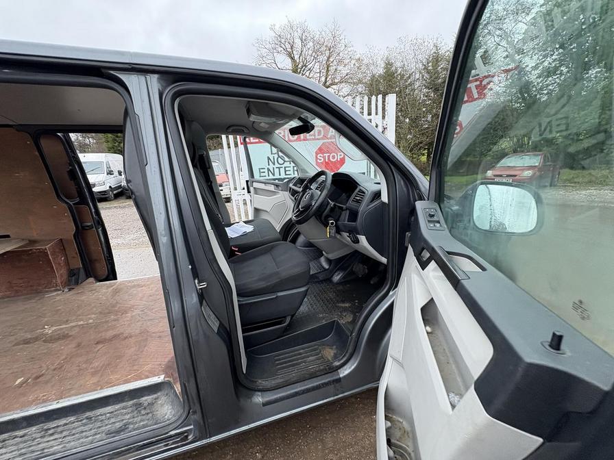 Used Volkswagen Transporter 2017 for sale - 76745806: Photo 11