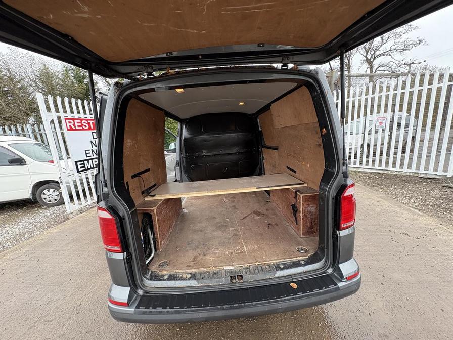 Used Volkswagen Transporter 2017 for sale - 76745806: Photo 17