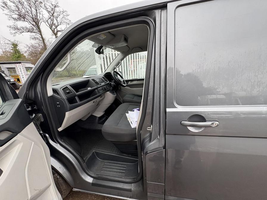 Used Volkswagen Transporter 2017 for sale - 76745806: Photo 7