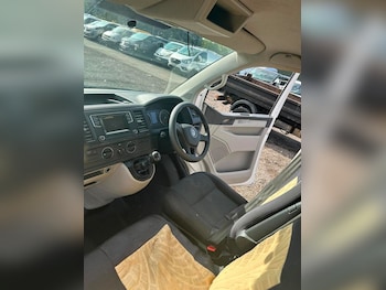 Used Volkswagen Transporter 2017 for sale - 79623321: Photo