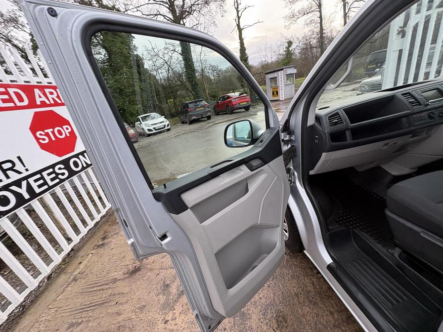 Used Volkswagen Transporter 2018 for sale - 76978452: Photo 11