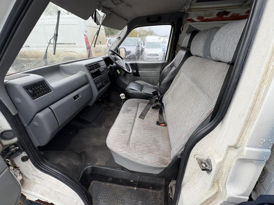 Used Volkswagen Caravelle 1995 for sale - 76381747: Photo 14