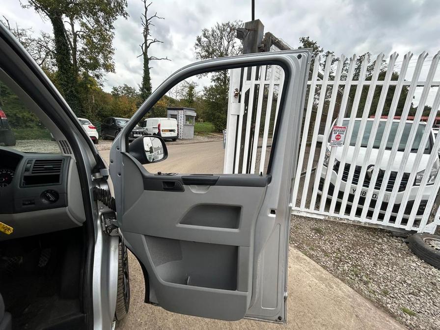Used Volkswagen Transporter 2015 for sale - 76310043: Photo 11