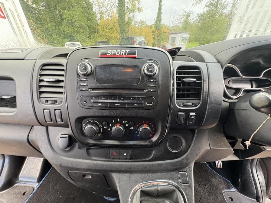 Used Vauxhall Vivaro 2016 for sale - 76745807: Photo 10