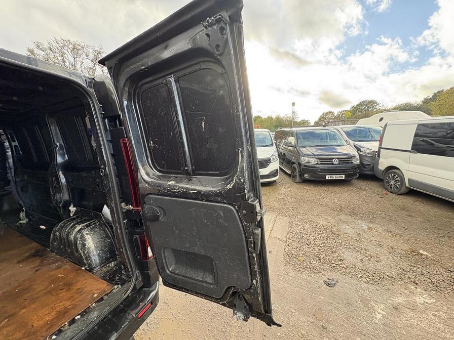 Used Vauxhall Vivaro 2016 for sale - 76745807: Photo 13