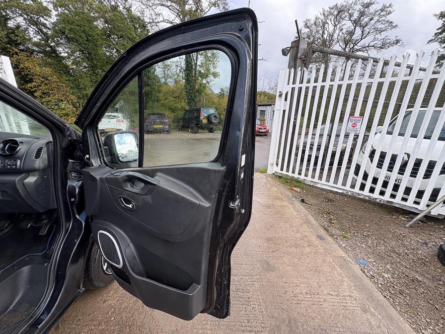 Used Vauxhall Vivaro 2016 for sale - 76745807: Photo 14